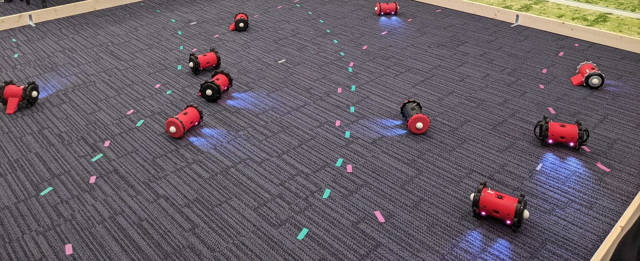 地上走行型小型ロボットRED